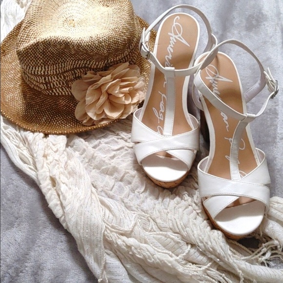 American Rag Shoes - 🔵AMERICAN RAG CORK STYLE HEEL CHIC WHITE SANDALS “WORN ONCE”
